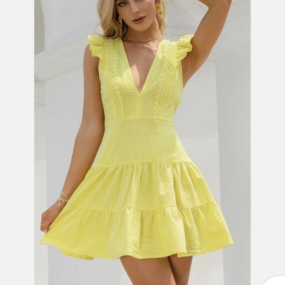 double crazy Sunny Yellow Lace Mini Dress size large - Picture 1 of 8